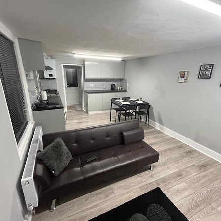 Cozy Two Bed In Brixton Next To Station Apartman London Kültér fotó